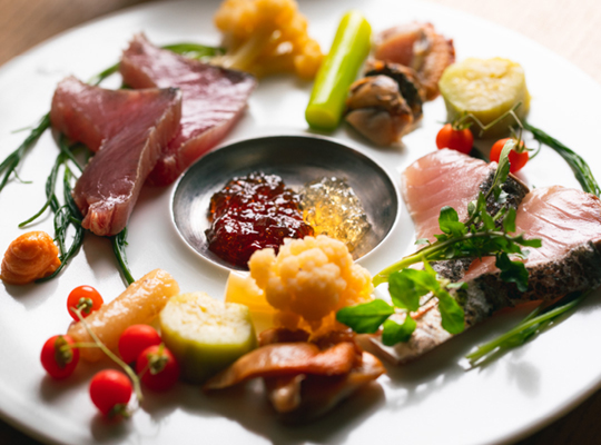 ≪HP価格≫【スタンダード】１日６組限定～愛媛の旬を味わう会席に舌鼓～道後温泉・隠れ宿ステイ◆２食付